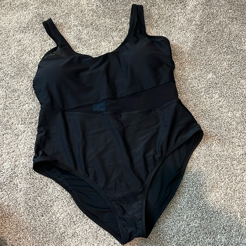 NWT Plus Size 2X black‎ Cupshe Swimsuit mesh waistline adjustable straps beach